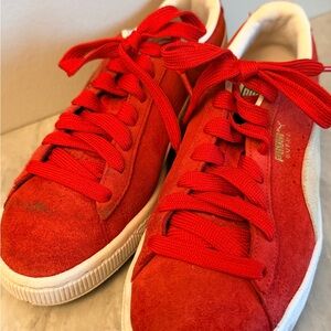 Puma Suede Classic Low-Top Sneakers – Red
